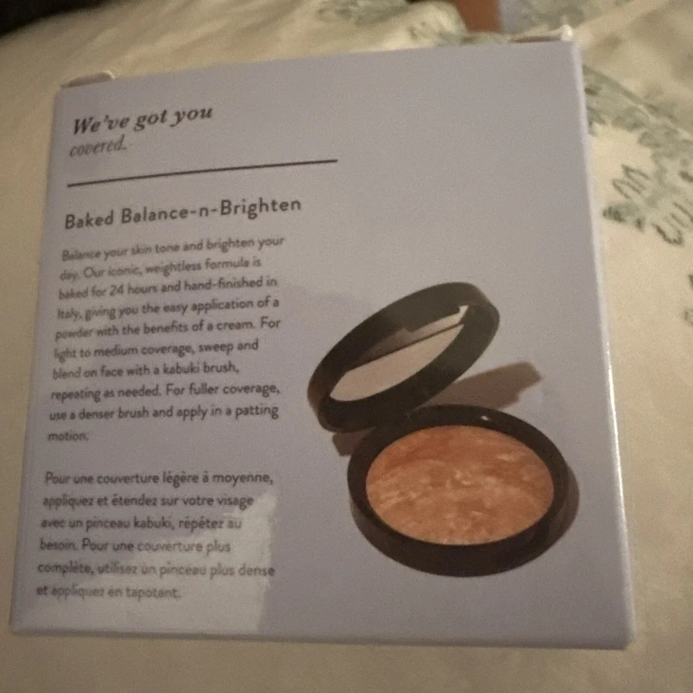 LAURA GELLER  Baked Balance-n-Brighten Color Correcting Foundation Light  0.32oz